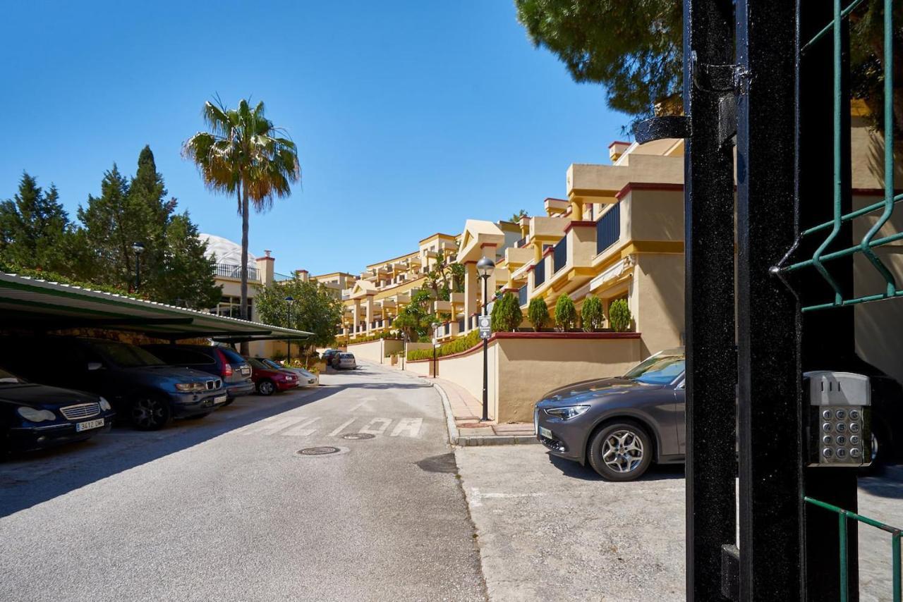Oleholidays 602 Romana Playa Primera Linea Playa Marbella Exterior photo